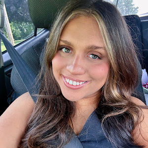 Meet your Posher, Macie